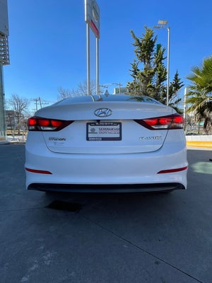 2017 Hyundai Elantra 2.0 Gls Premium At in TOLUCA, México, México - Nissan Tollocan Díaz Mirón